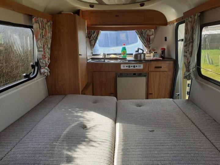 Sundial Cottage Eriba Caravan نورويش المظهر الخارجي الصورة