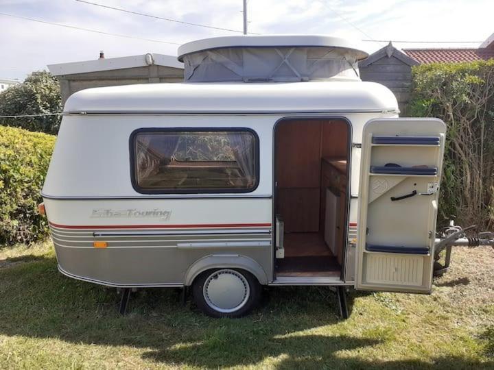 Sundial Cottage Eriba Caravan نورويش المظهر الخارجي الصورة